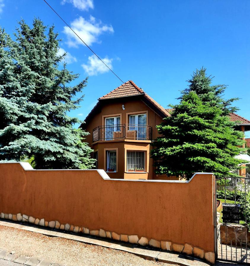 Harmónia Vendégház Balatonalmádi Exterior foto